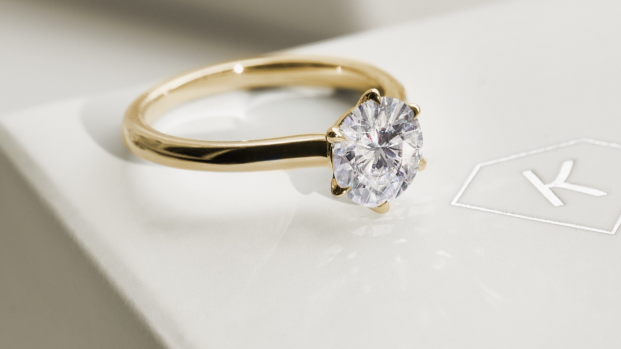 Verlobungsringe: Traditionen und moderne Trends im Überblick